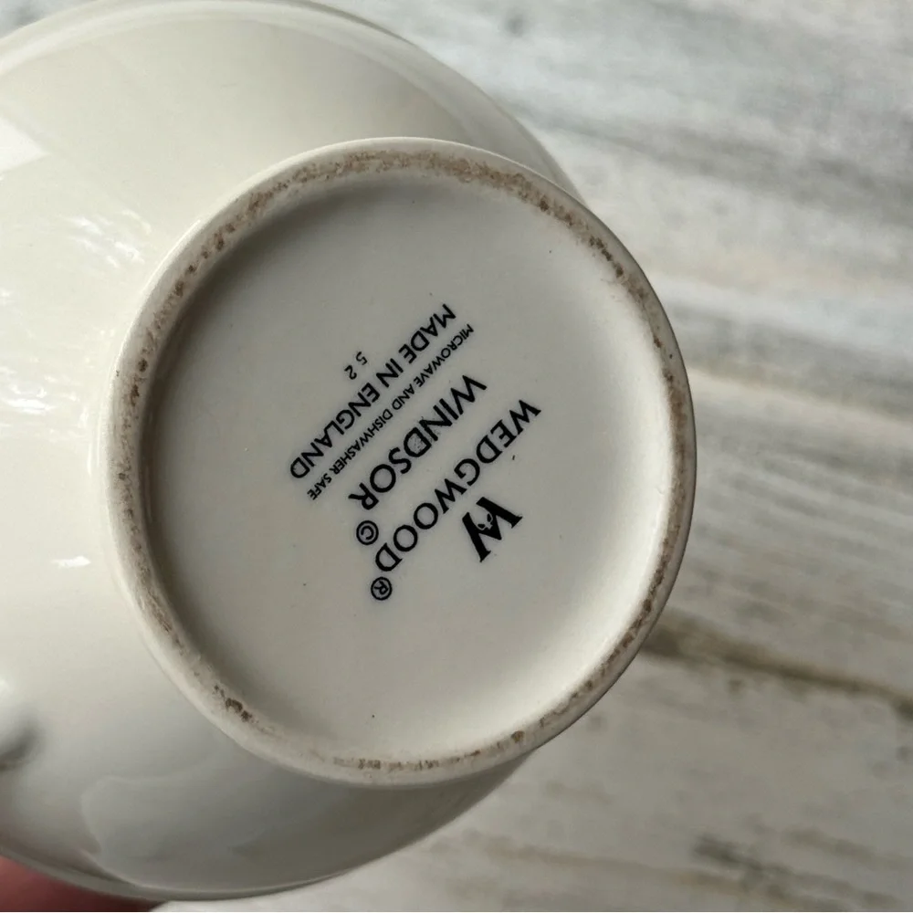 Vintage Ivory Wedgwood 